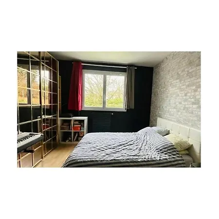 De 3 Apartment *